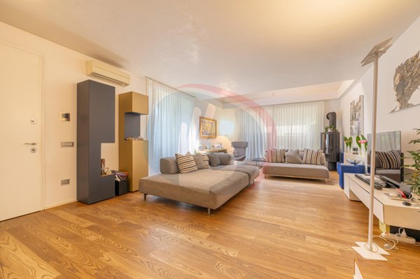 casa indipendente in vendita a Cadoneghe in zona Mejaniga