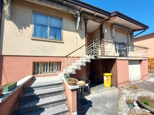 casa indipendente in vendita a Cadoneghe in zona Mejaniga
