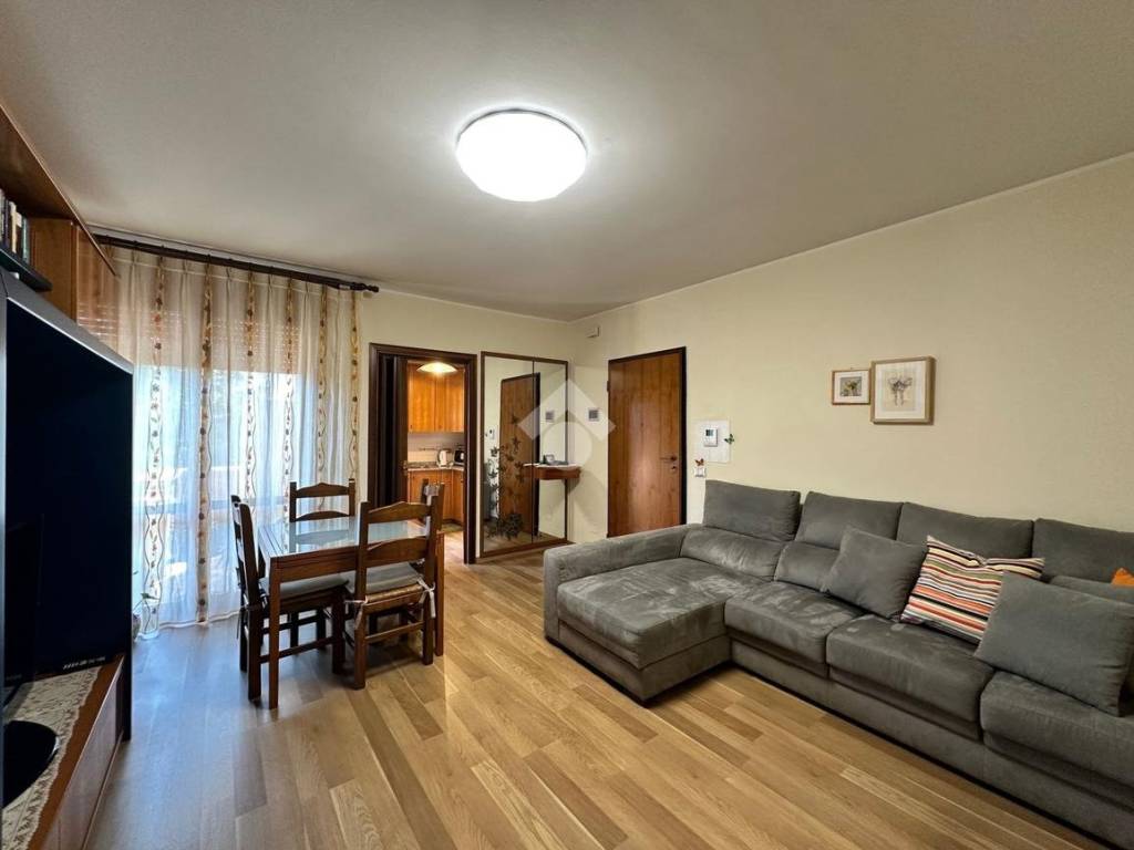 appartamento in vendita a Cadoneghe in zona Mejaniga