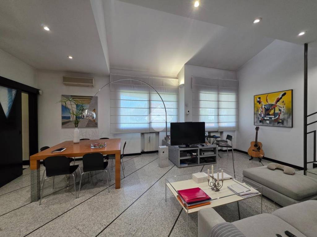 casa indipendente in vendita a Cadoneghe in zona Mejaniga