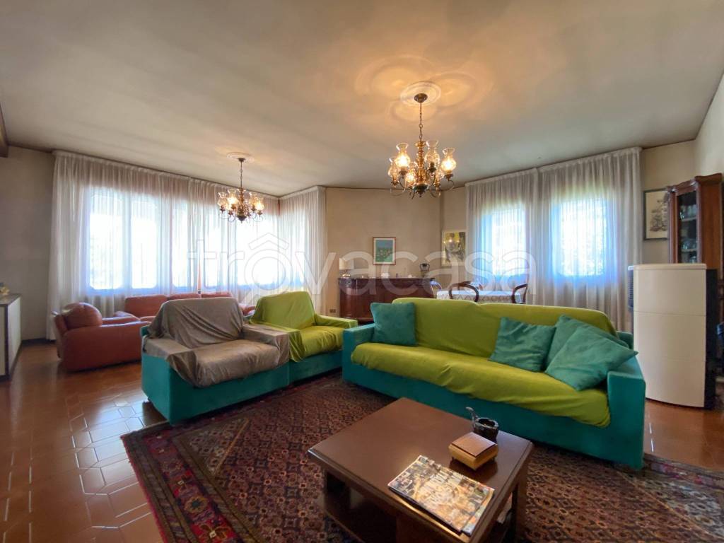 casa indipendente in vendita a Cadoneghe in zona Bragni