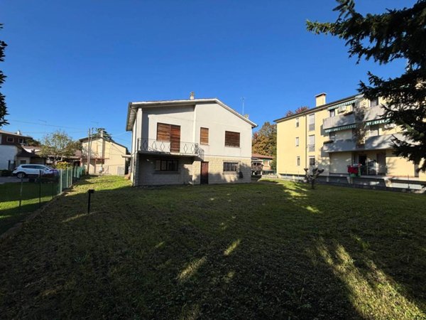 casa indipendente in vendita a Cadoneghe in zona Mejaniga