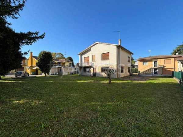casa indipendente in vendita a Cadoneghe in zona Mejaniga