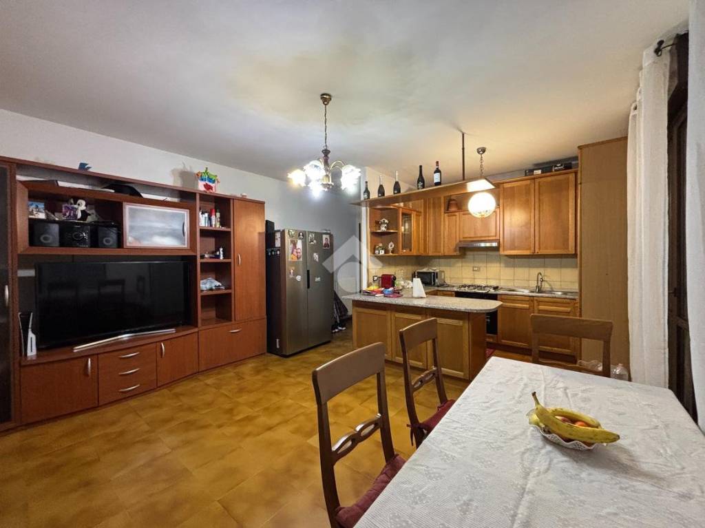 appartamento in vendita a Cadoneghe in zona Mejaniga