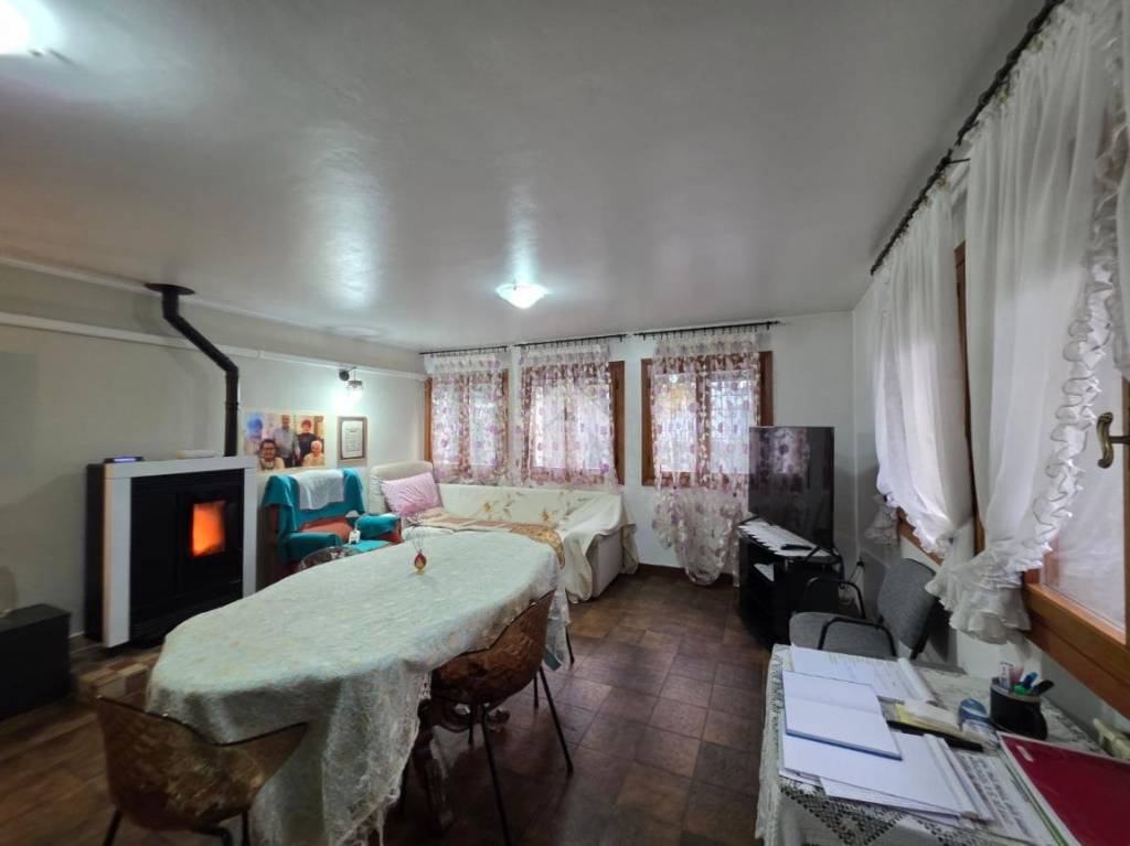 casa indipendente in vendita a Cadoneghe in zona Bragni