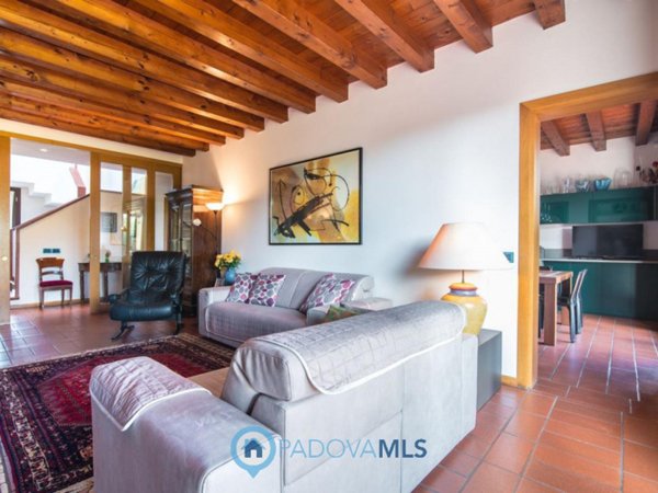 casa indipendente in vendita a Cadoneghe in zona Bragni