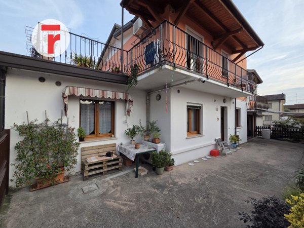 casa indipendente in vendita a Cadoneghe in zona Mejaniga