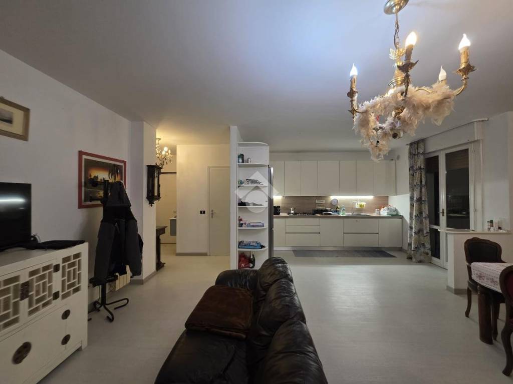 appartamento in vendita a Cadoneghe in zona Bragni