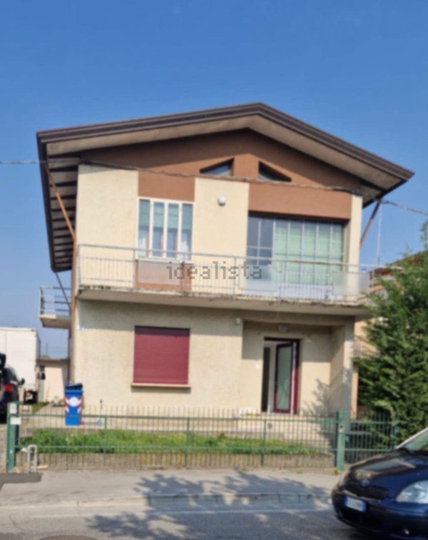 casa indipendente in vendita a Cadoneghe in zona Mejaniga