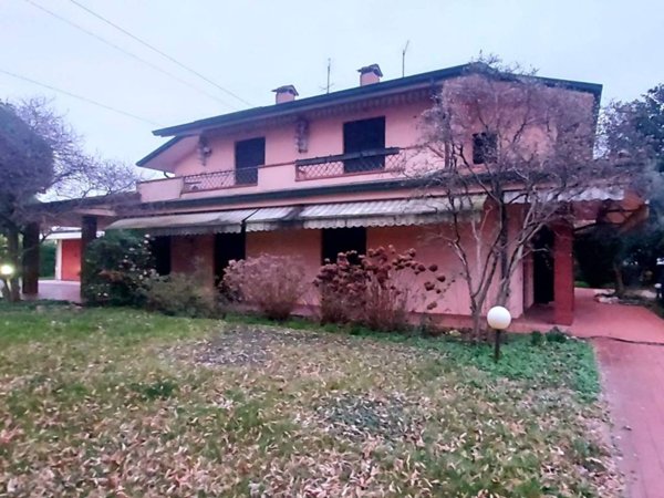 casa indipendente in vendita a Cadoneghe in zona Mejaniga