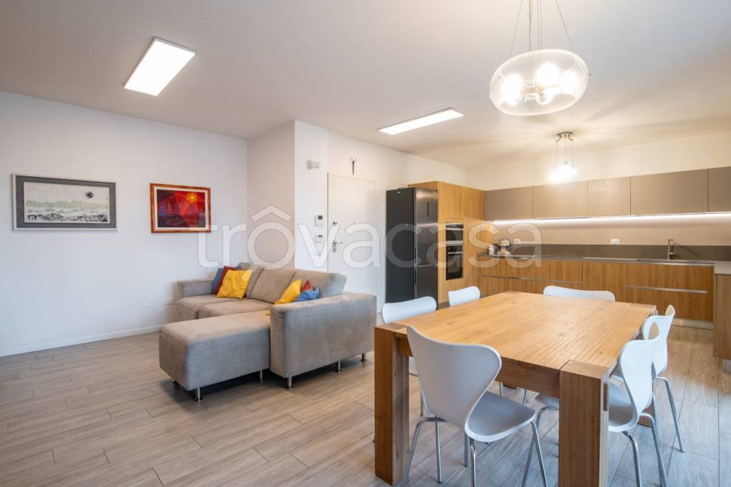 appartamento in vendita a Cadoneghe in zona Bragni