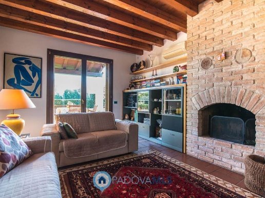 casa indipendente in vendita a Cadoneghe in zona Mejaniga