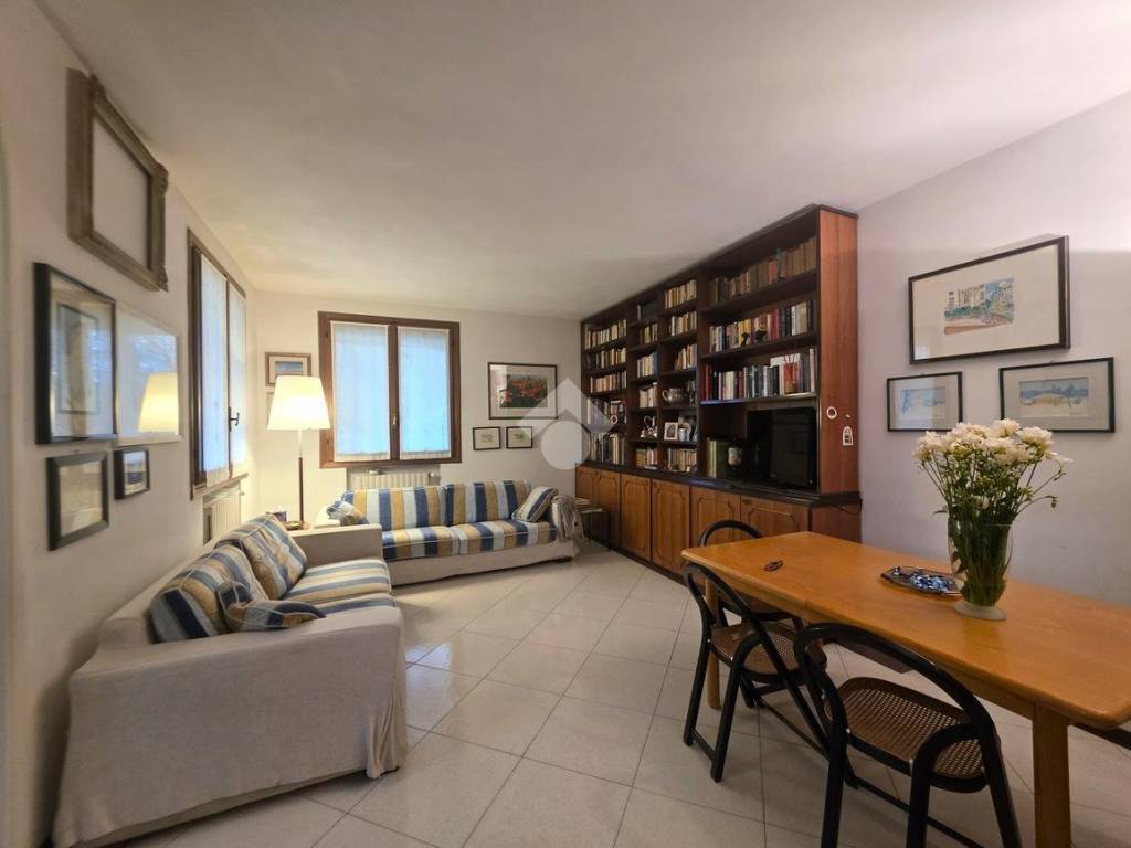 casa indipendente in vendita a Cadoneghe in zona Mejaniga