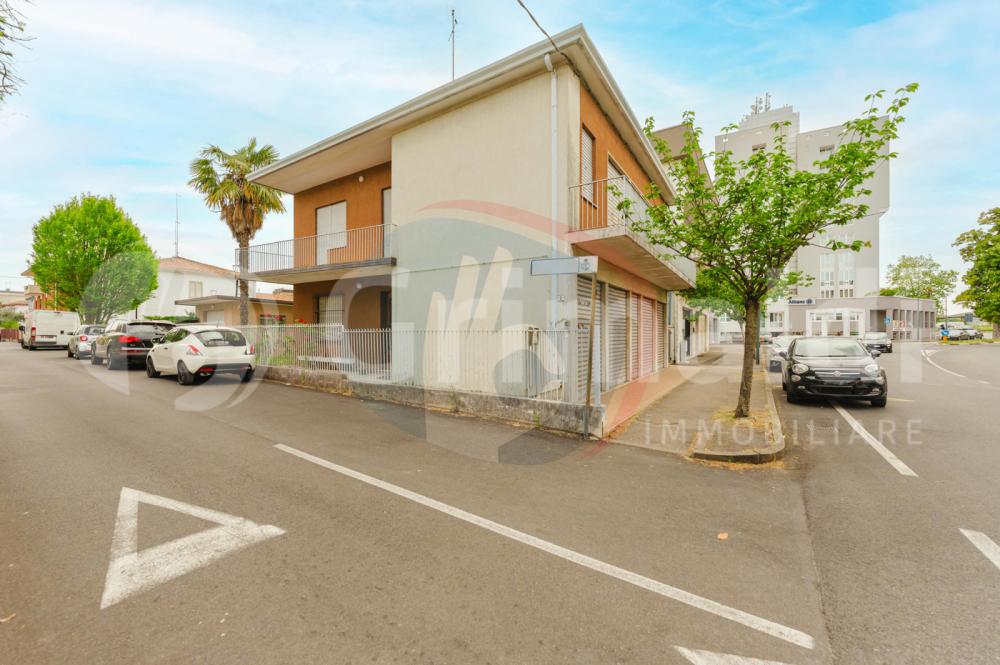 casa indipendente in vendita a Cadoneghe in zona Mejaniga