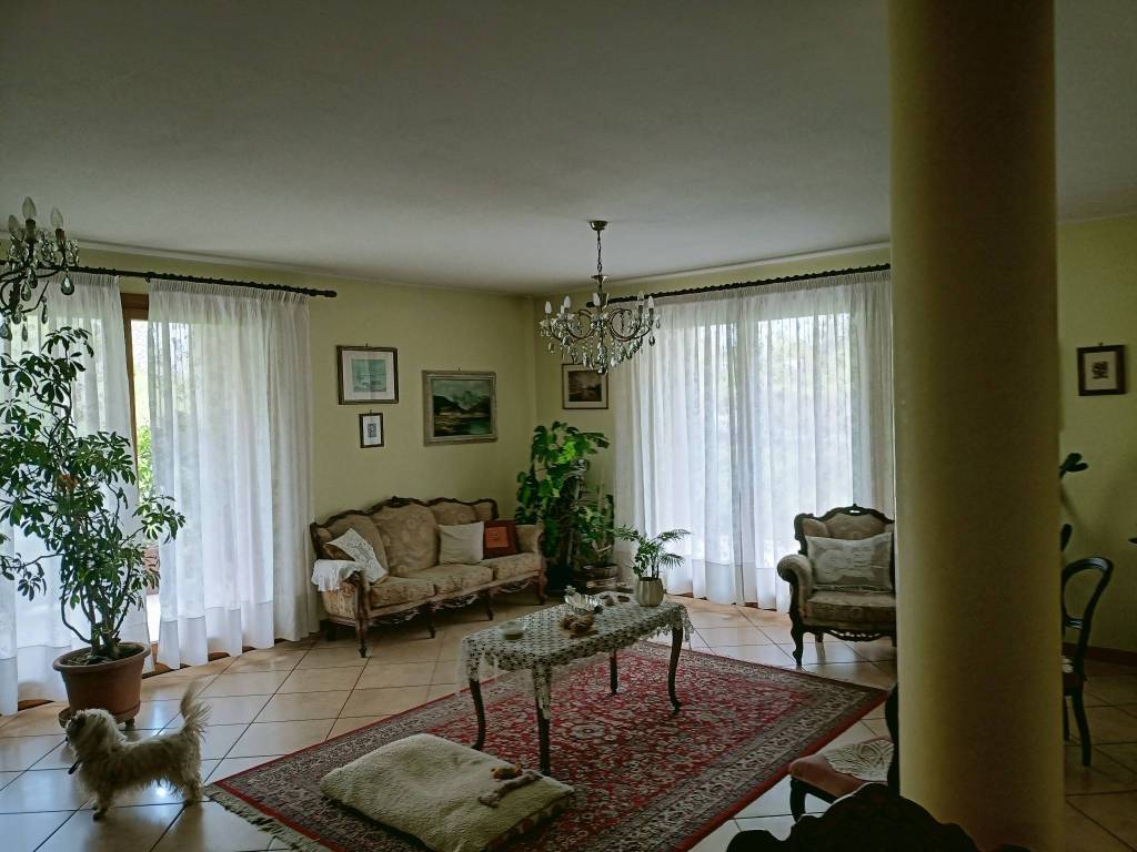 casa indipendente in vendita a Cadoneghe in zona Mejaniga