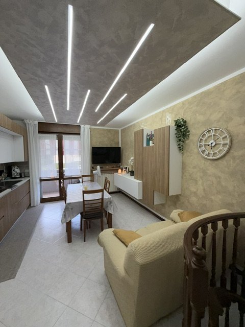 appartamento in vendita a Cadoneghe in zona Bragni
