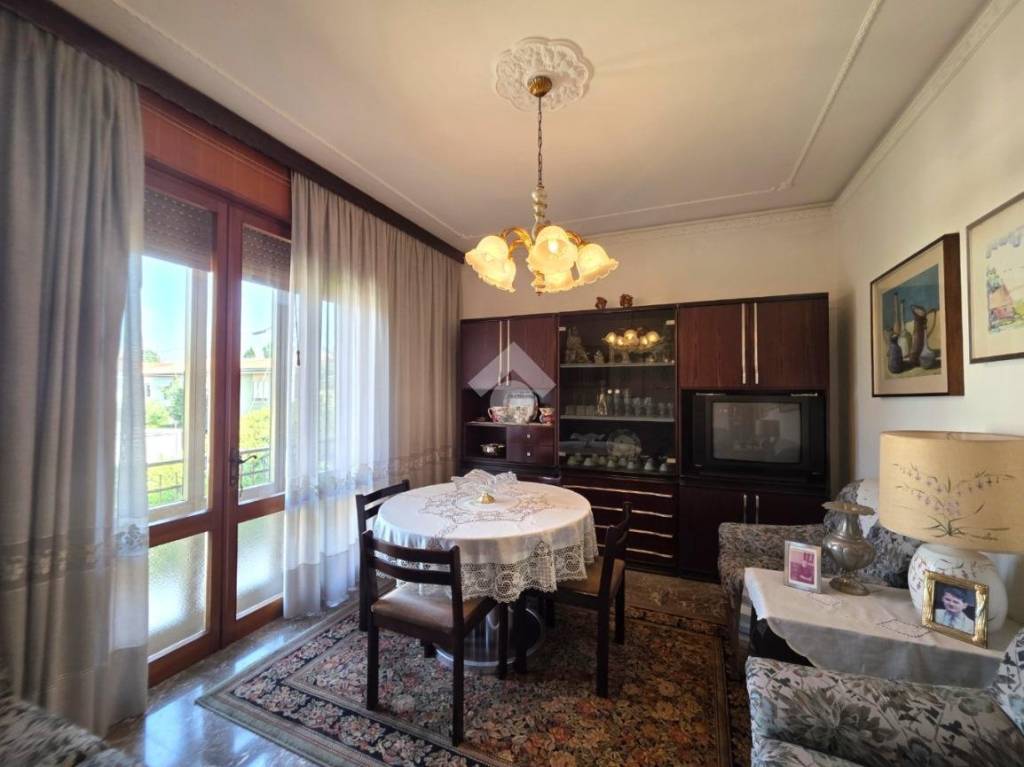 casa indipendente in vendita a Cadoneghe in zona Mejaniga