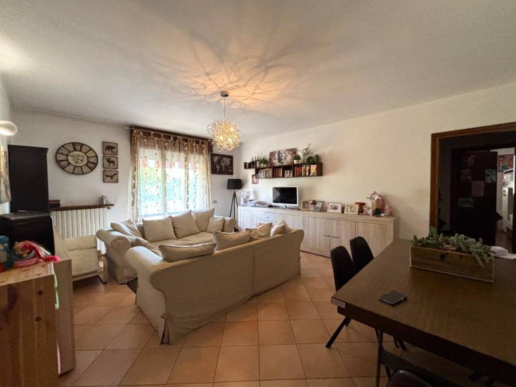 appartamento in vendita a Cadoneghe in zona Mejaniga