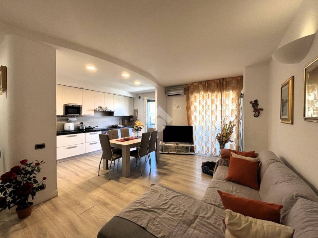 appartamento in vendita a Cadoneghe in zona Mejaniga