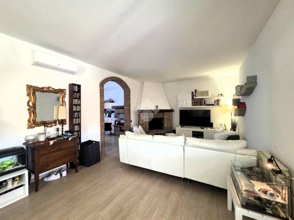 appartamento in vendita a Cadoneghe in zona Mejaniga