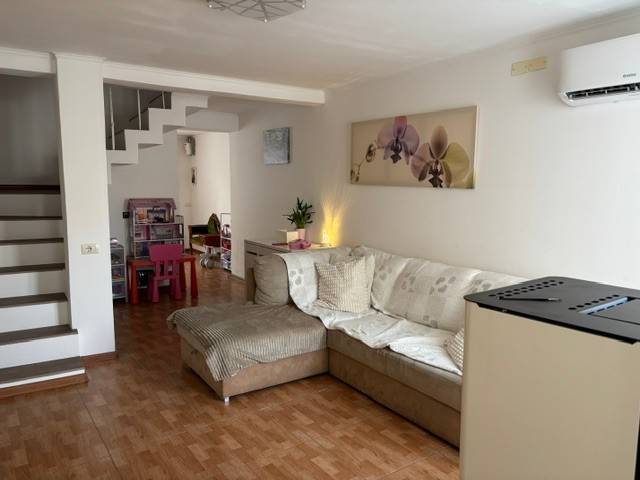 casa indipendente in vendita a Cadoneghe in zona Mejaniga