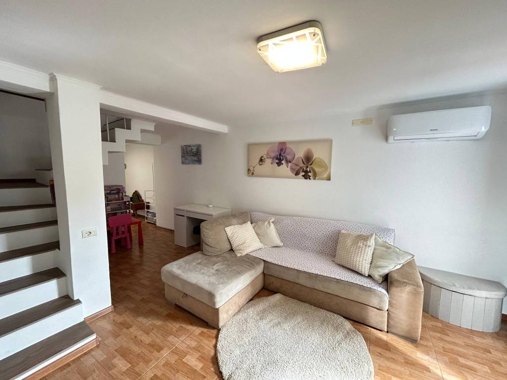 casa indipendente in vendita a Cadoneghe in zona Mejaniga