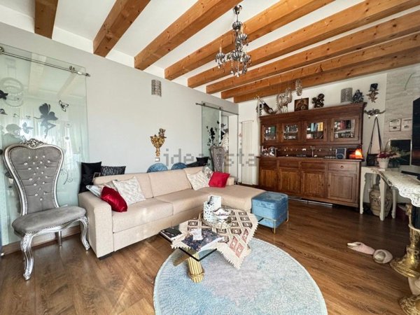 casa indipendente in vendita a Cadoneghe in zona Bragni