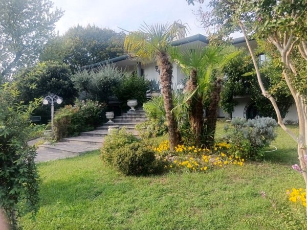 casa indipendente in vendita a Cadoneghe in zona Mejaniga
