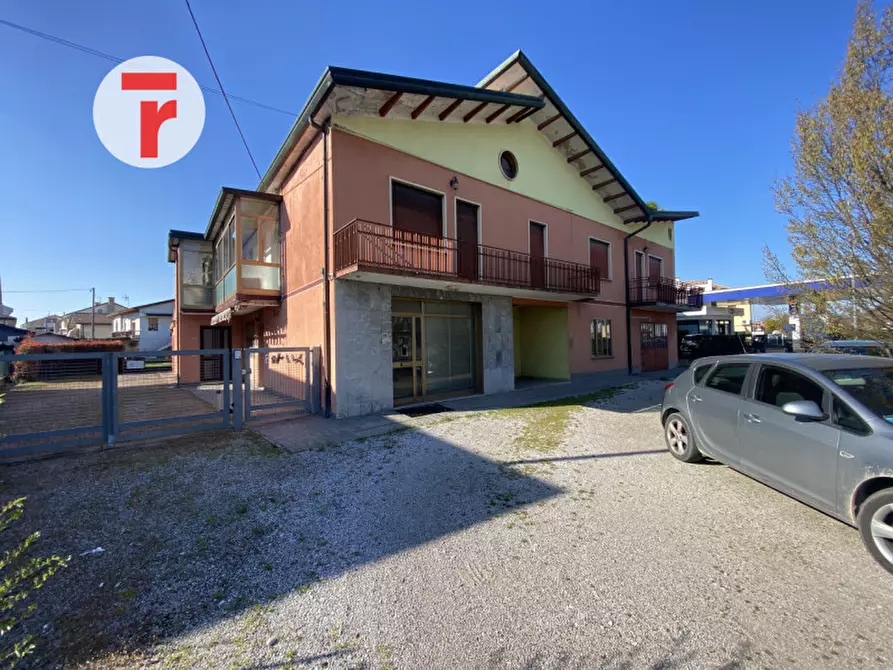 intera palazzina in vendita a Campodarsego in zona Reschigliano