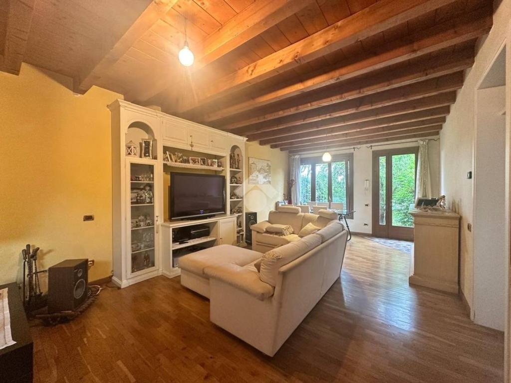 casa indipendente in vendita a Campodarsego in zona Bosco del Vescovo