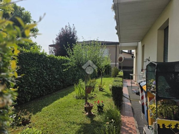 appartamento in vendita a Campodarsego in zona Bronzola