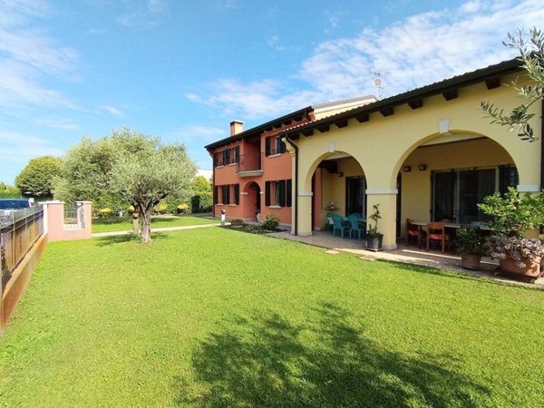 casa indipendente in vendita a Campodarsego in zona Reschigliano