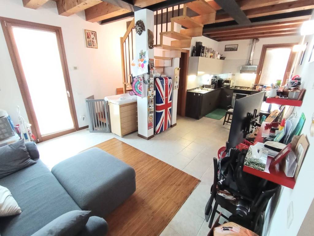 appartamento in vendita a Campodarsego in zona Bronzola