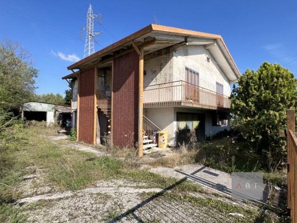 casa indipendente in vendita a Campodarsego in zona Reschigliano