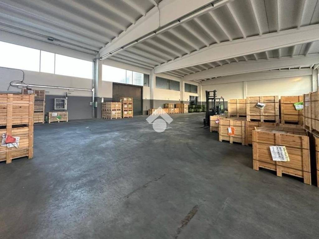 locale commerciale in vendita a Campodarsego in zona Bronzola