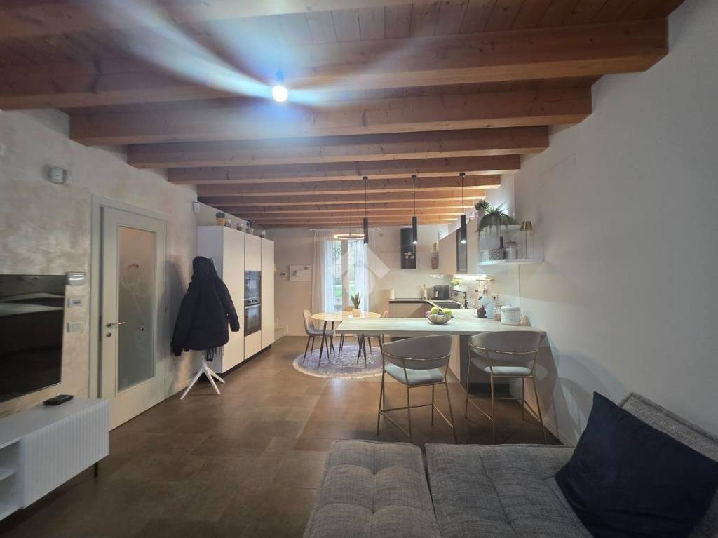 casa indipendente in vendita a Campodarsego in zona Fiumicello