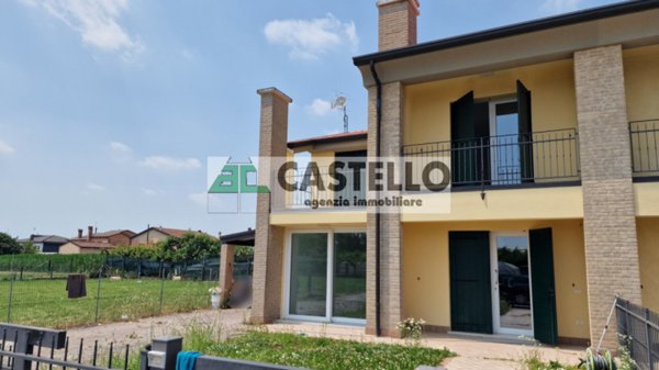 casa indipendente in vendita a Campodarsego in zona Fiumicello