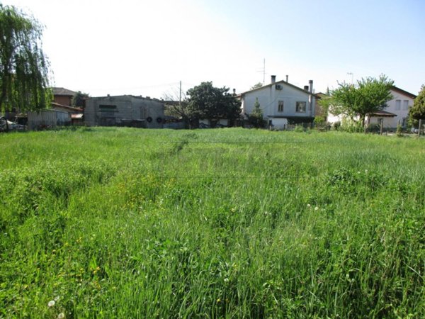terreno edificabile in vendita a Campodarsego in zona Bronzola