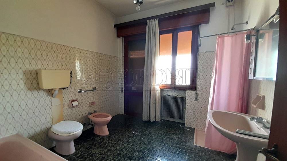 casa indipendente in vendita a Campodoro in zona Bevadoro
