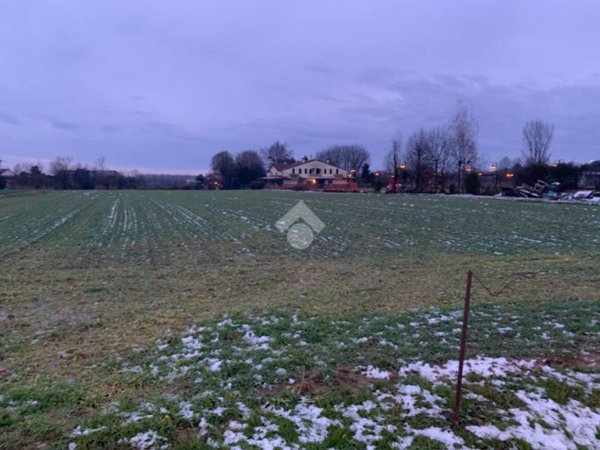 terreno edificabile in vendita a Campodoro