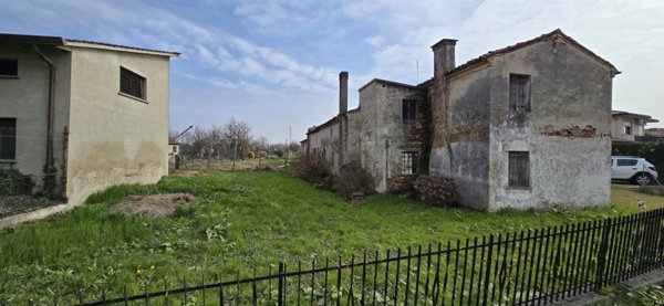 casa indipendente in vendita a Campodoro