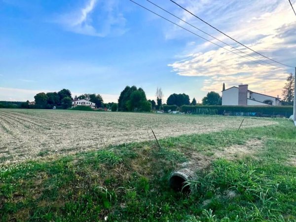 terreno edificabile in vendita a Campodoro