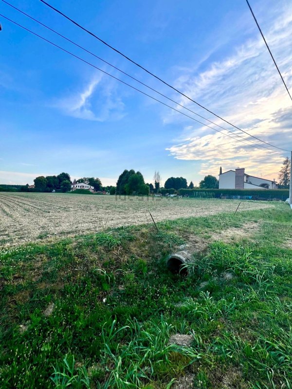 terreno edificabile in vendita a Campodoro