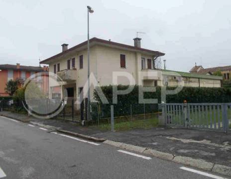 casa indipendente in vendita a Campodoro