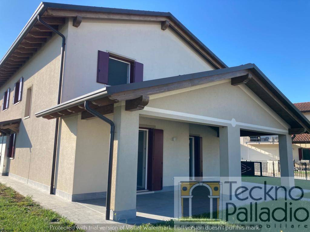 casa indipendente in vendita a Campodoro in zona Bevadoro