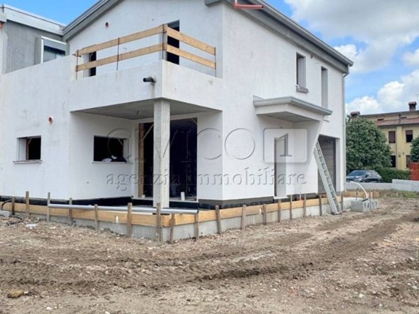 casa indipendente in vendita a Campodoro in zona Bevadoro