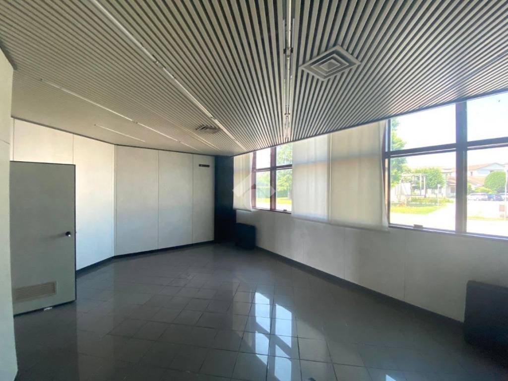 negozio in vendita a Campodoro