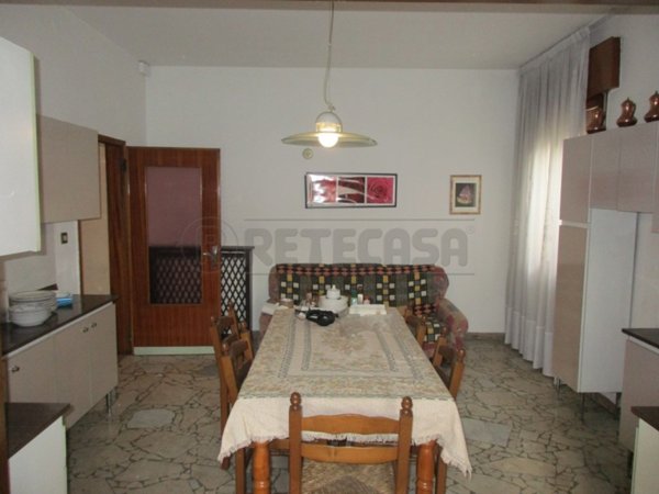 casa indipendente in vendita a Camposampiero in zona Rustega