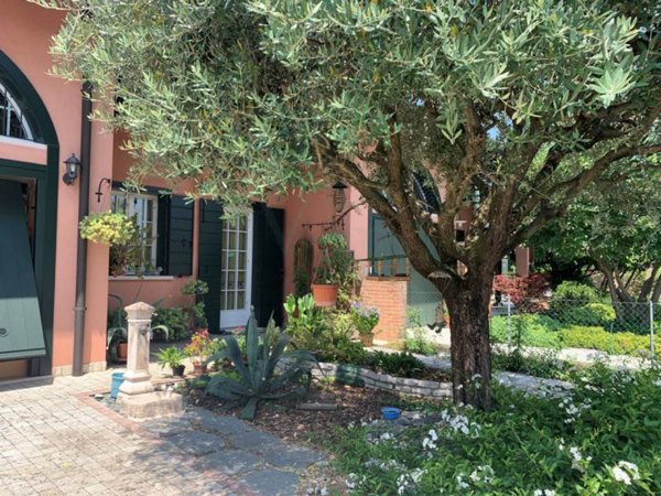 casa indipendente in vendita a Camposampiero