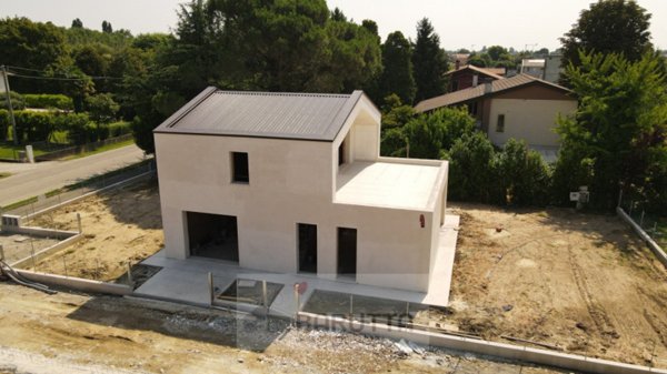 casa indipendente in vendita a Camposampiero in zona Rustega